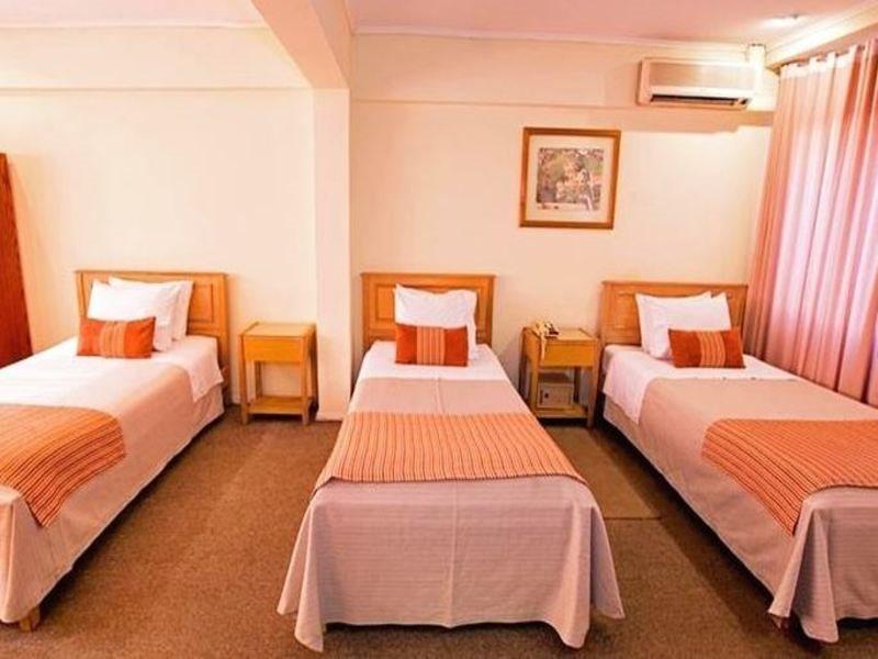 Hotel Dacarlo 산티아고 외부 사진