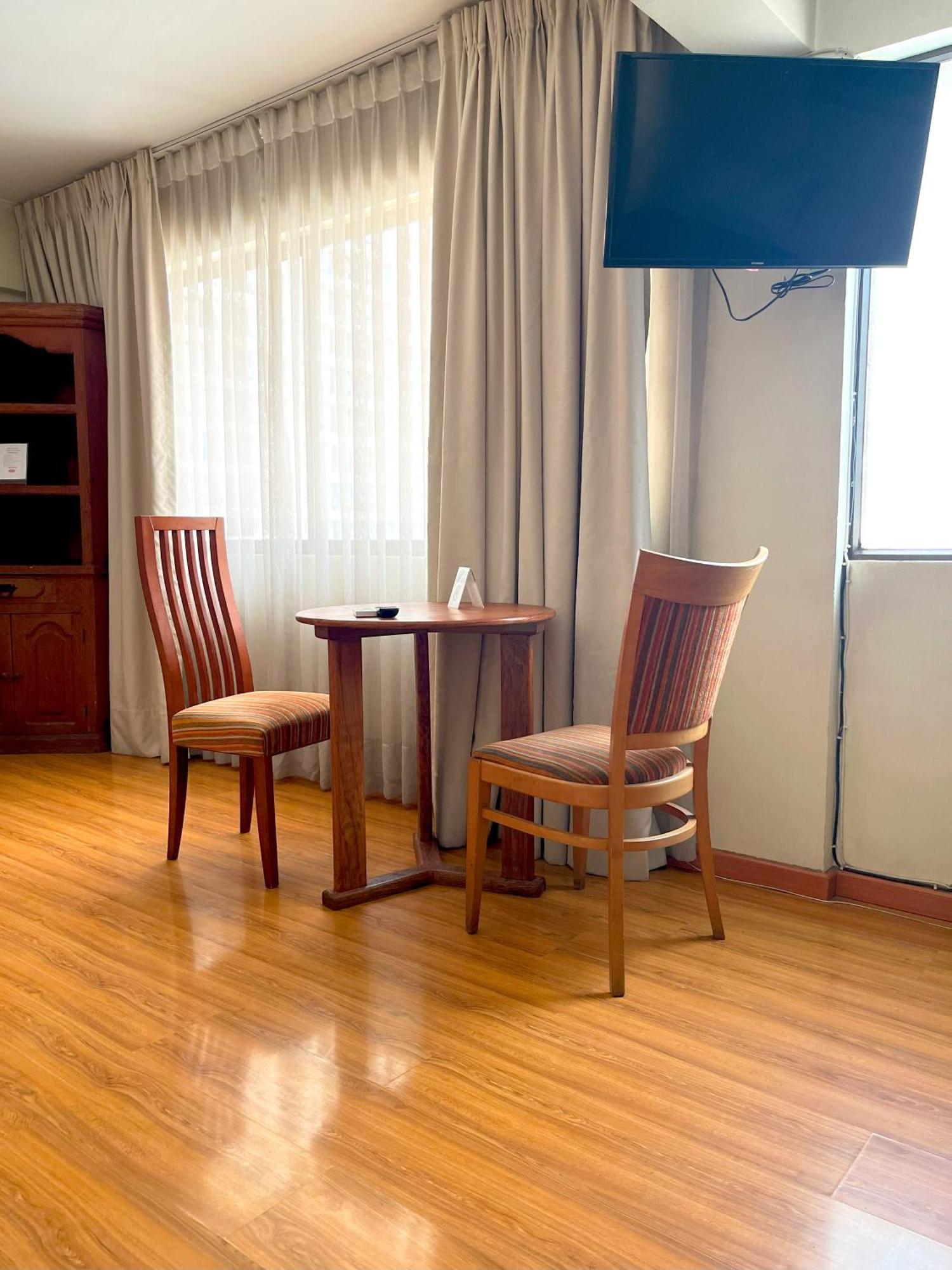 Hotel Dacarlo 산티아고 외부 사진
