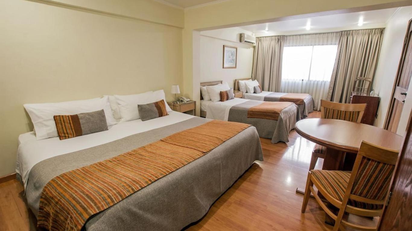 Hotel Dacarlo 산티아고 외부 사진