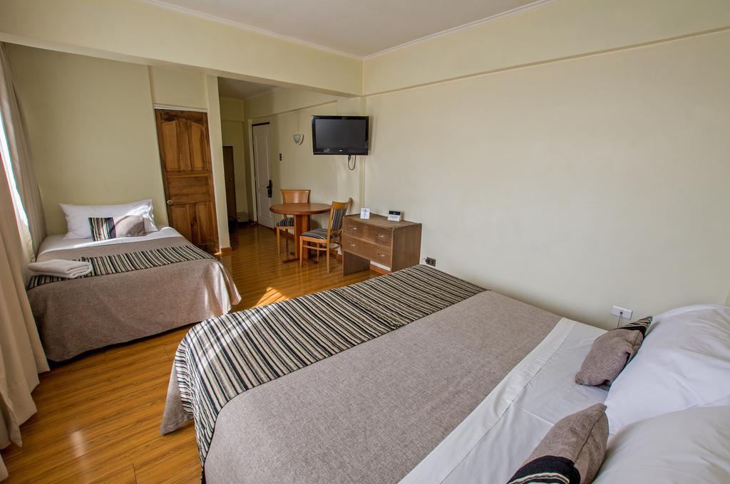 Hotel Dacarlo 산티아고 외부 사진
