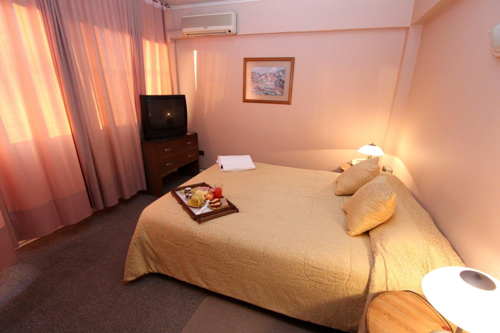 Hotel Dacarlo 산티아고 외부 사진