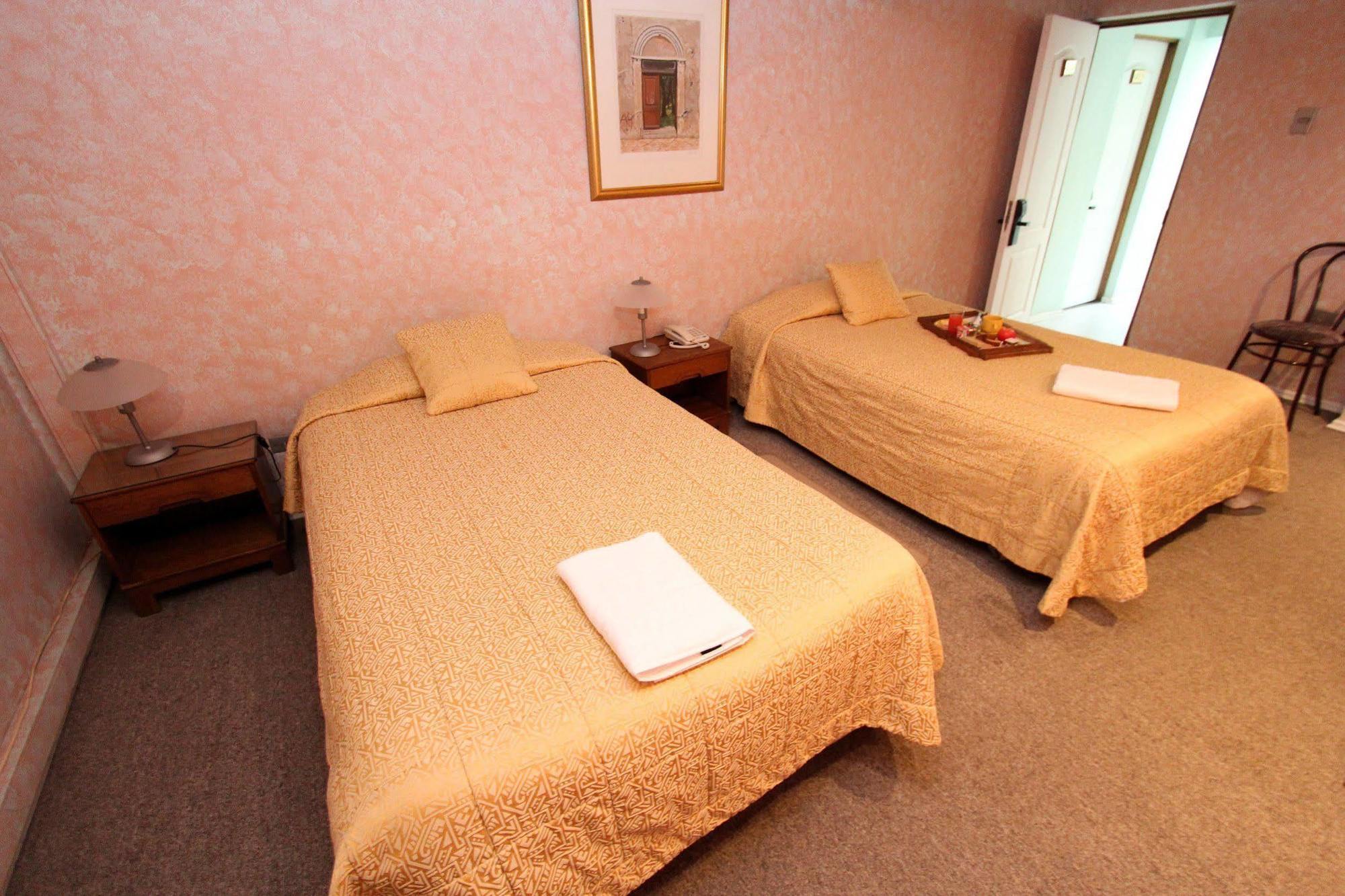 Hotel Dacarlo 산티아고 외부 사진